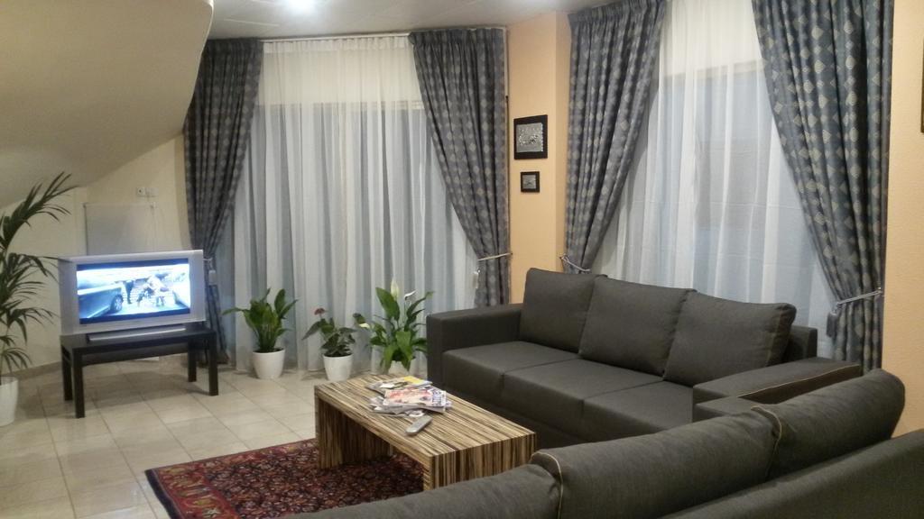 Arion Hotel Loutraki  Exterior photo